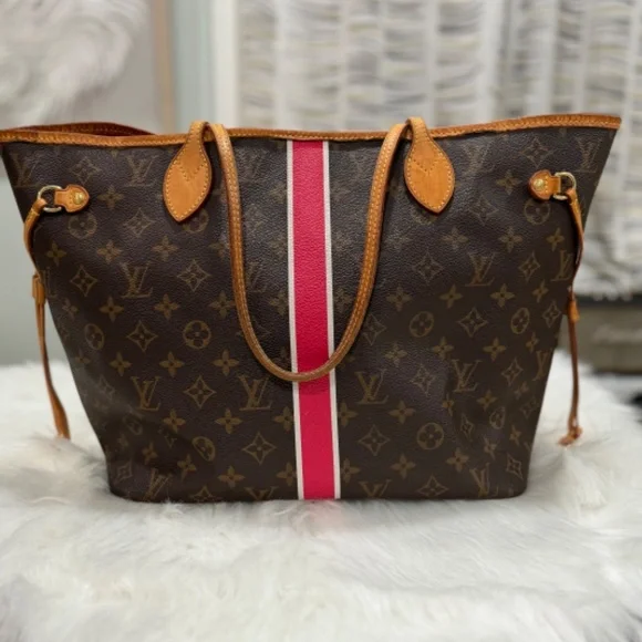 Louis Vuitton Neverfull MM - Picture 2 of 16